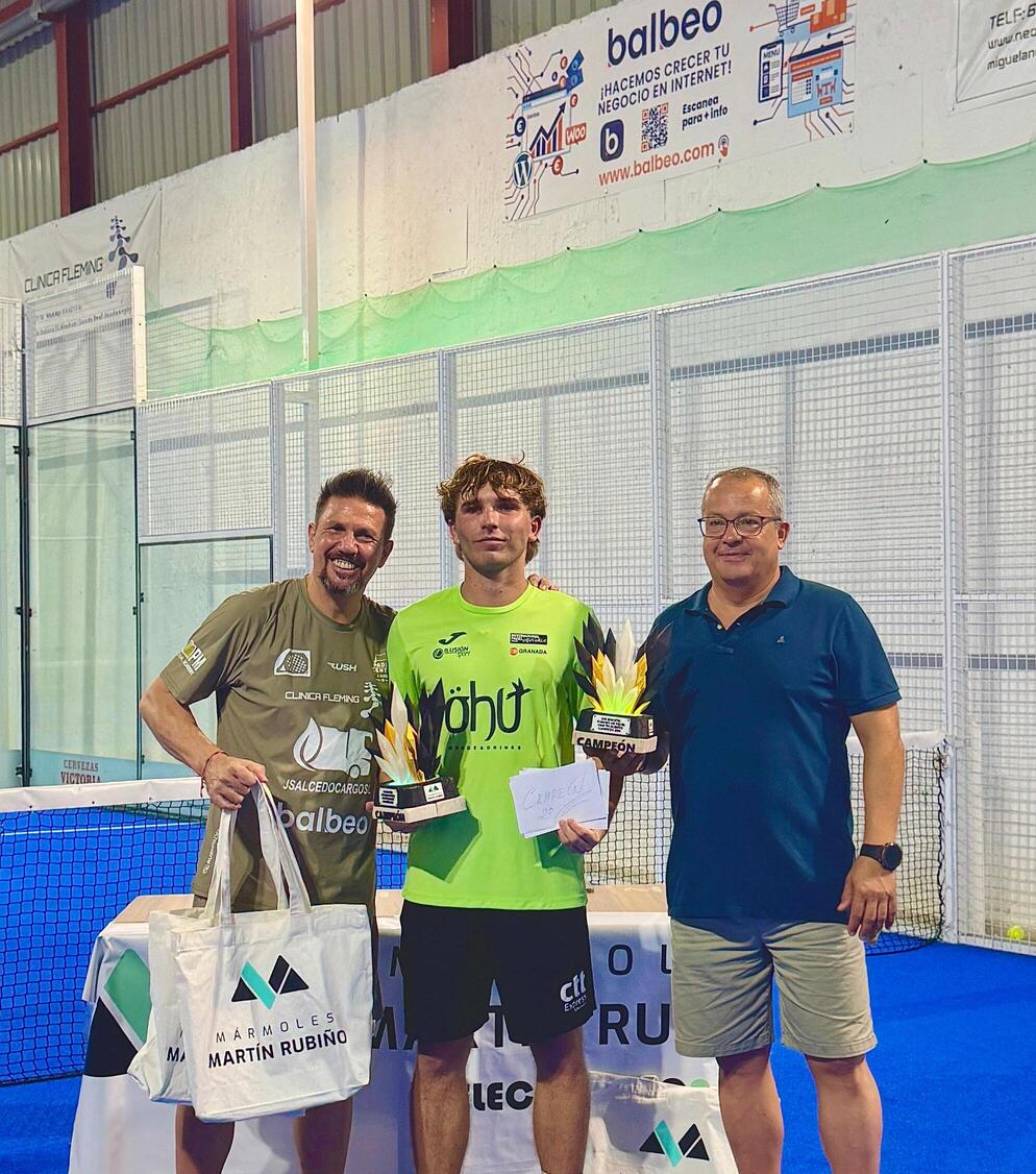 Campeón de 2da categoría en el XXI Torneo de Pádel Mármoles Martín Rubiño 2026 en Motril