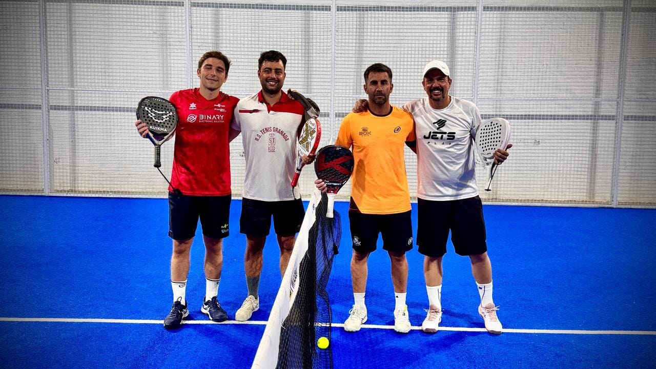 Ricardo Fernández Bonal y Pablo Ortiz Idigoras junto a Jesús Castillo Rodríguez y Paco Miranda Blas